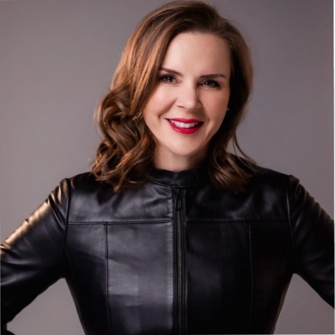 Profile Image of Hellen Knight